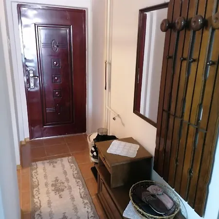 Kenny Apartman